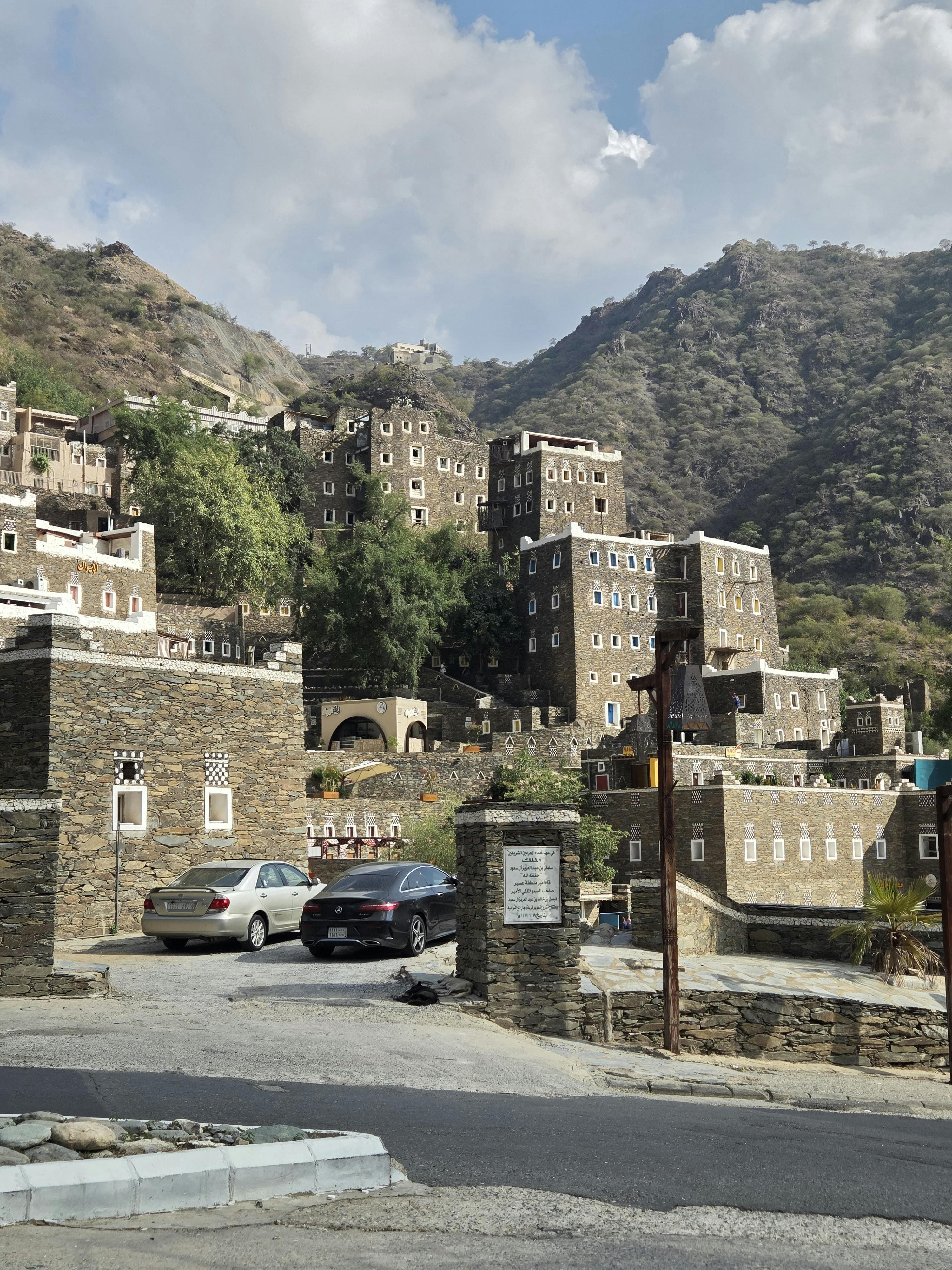 A Serene Escape to the Heart of Aseer